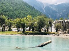 -玉龙雪山游客服务中心