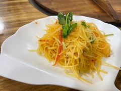 -洪姐川菜东北菜铁锅炖(天生丽街店)