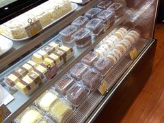 面包甜点陈列柜-新侨三宝乐面包店(崇文门店)