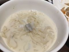 黄鱼煨面-杭州西子湖四季酒店·金沙厅