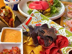 -Famous肥猫墨西哥音乐餐吧(五棵松华熙LIVE店)