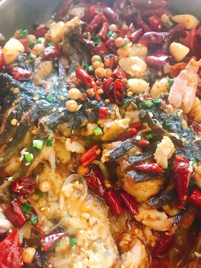 老渔翁烤全鱼(五洲店)-"味道不错 ,服务员很热情.就是汤汁有点儿.