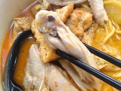 -亚王咖喱鸡米粉面
