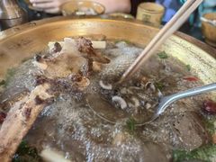 -周老三跷脚牛肉·全牛火锅(非遗传承店)