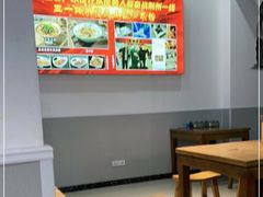 用餐区-五一路米粉(三湾路形象店)