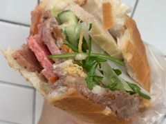 -Bánh Mì Huynh Hoa
