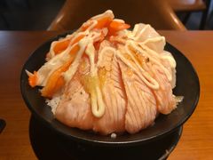 三文鱼火山丼-魔丼屋(日月光店)