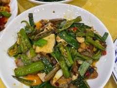 -乡土特色.冷锅鱼.牦牛肉汤锅