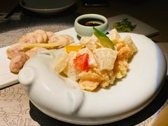菠萝虾球-穹六人间 people 6(岳阳路店)