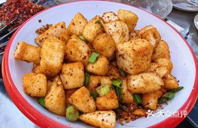 Garlic Shoot Stir-Fried Dough Flakes