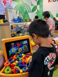 -莫莉幻想儿童乐园(深圳南山欢乐颂店)