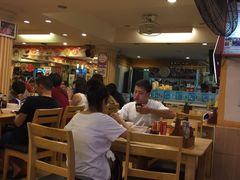-J Daeng Seafood