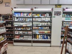 -全家便利店(秀沿路二店)