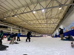 -乔波室内滑雪场