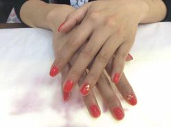 picture-孔雀手美甲美睫护理