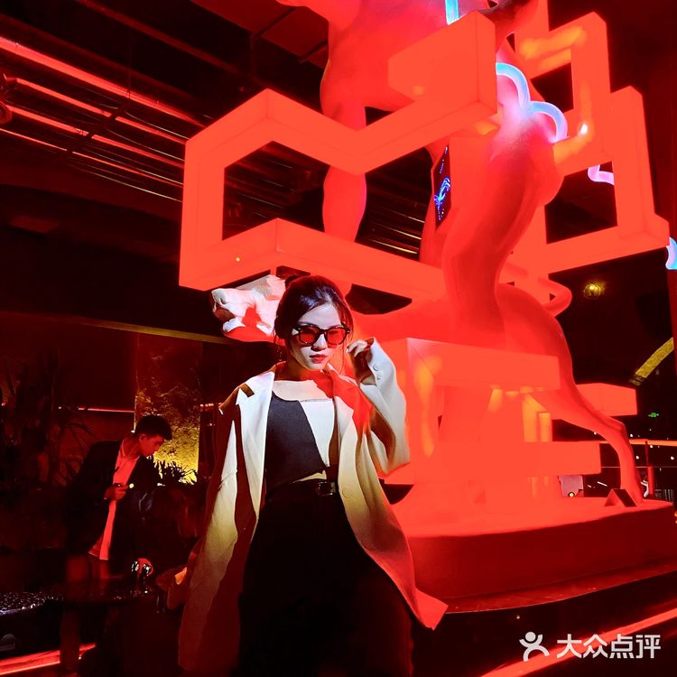 重庆探店｜未来时空之旅 重庆TAO酒吧