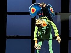 -Nathalie Djurberg与Hans Berg“牛皮纸包裹的月亮”-Prada荣宅当季展览