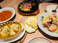 -玛格萝妮比萨屋(四平店)