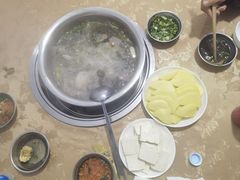 -黑竹沟新场牛肉火锅