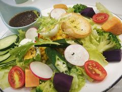 -丽莎沙拉轻食餐厅(国贸店)