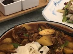 -马尔龙新疆饭店·清真(瑞景店)