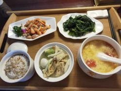 -大美母婴月子中心