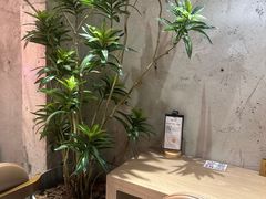 -必胜客(上海华谊新所店)