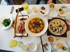 -香山湖家家宴(中山陵店)