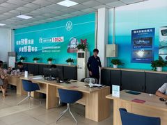 -上汽大众4S店(上海冠松店)
