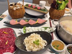 -煲王粤菜餐厅(中侨中心店)