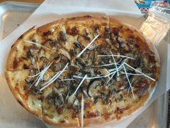 烤牛肉披萨-I HOLIC艾豪丽披萨(KKone店)