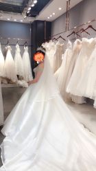 -艾米丽婚纱礼服