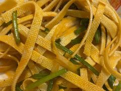 -王老六铁锅炖鱼(长春路店)