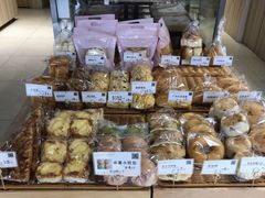 -顶东面包花园·生日蛋糕(世博店)
