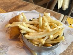 -玛格萝妮(汇智国际商业中心店)