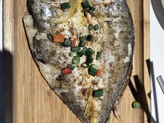 -小河公主秘制烤羊腿(小绿谷店)