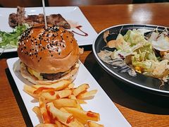 -HUZI虎滋精酿餐吧(京西大悦城店)