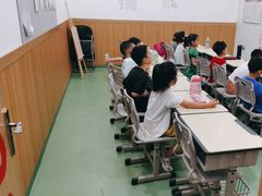 -励步儿童成长中心英文启蒙·剑桥考级·KET(万象汇校区)