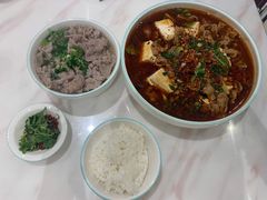 -犇逸·乐山跷脚牛肉·四川现炒(览海店)