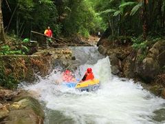 -碧水峡漂流