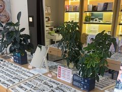 -康利眼镜·蔡司战略合作店(龙泉书房店)