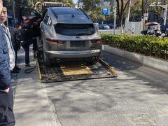 -上海伟杰·捷豹路虎4S店(闵行店)