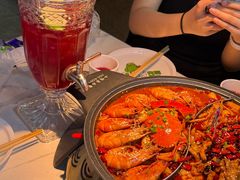 -徐记小怪兽肉蟹煲店(哈西万达金街店)