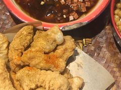 -爆炸头阿姨小四川正宗川味小吃(无任何分店)