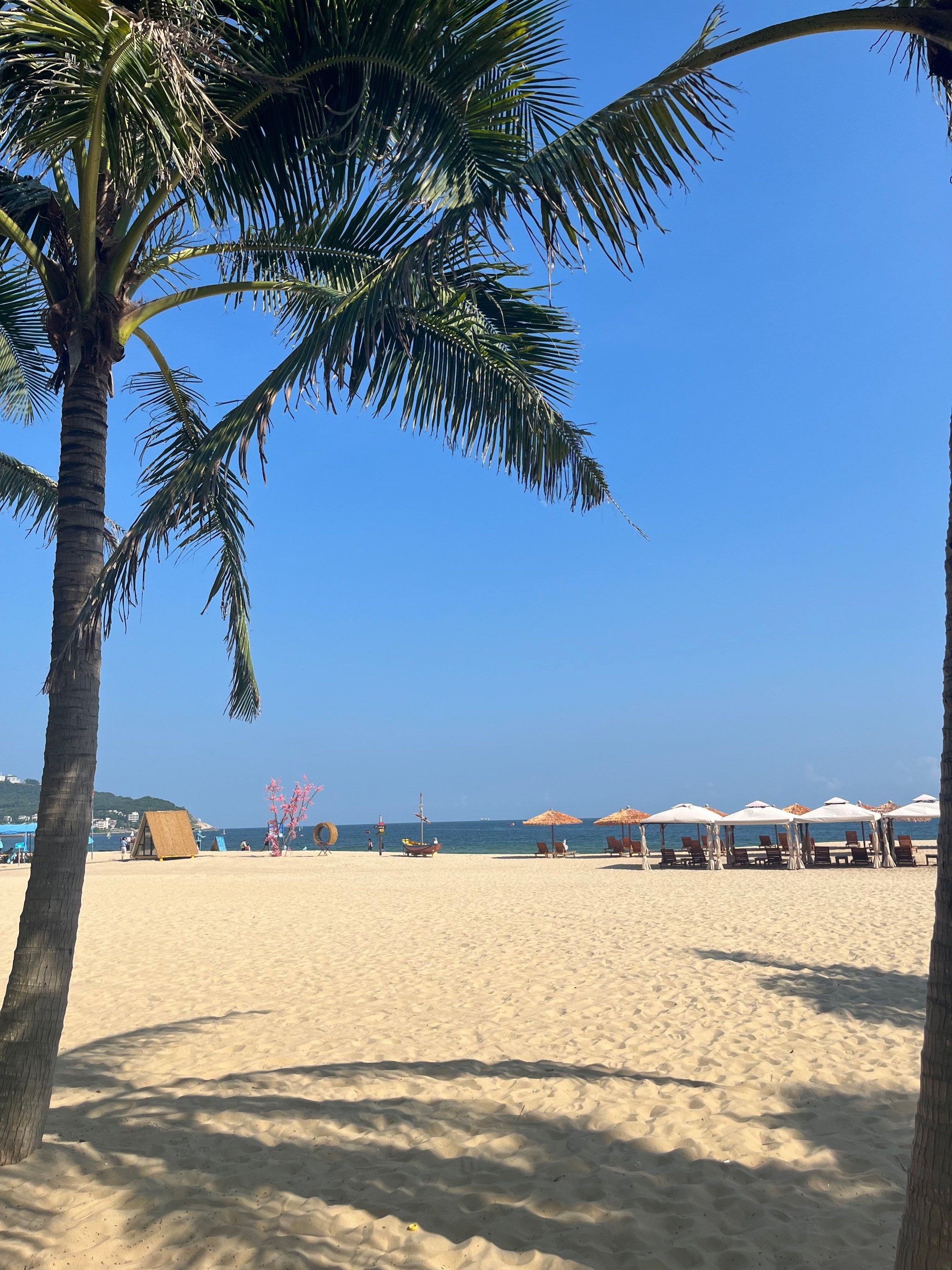 天天领红包阳江海陵岛,沙滩上的沙子细腻