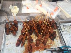 -席娜卡琳火车铁道夜市