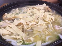 -丽虹云南过桥米线(兴工街店)