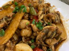 酱爆田鸡-品雅轩农家乐