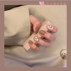 -吉吉靓甲美睫