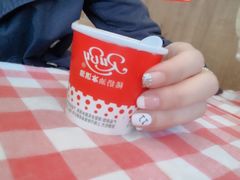 巧克力冰激淋-红宝石·鲜奶小方·海派西点房(丰庄店)